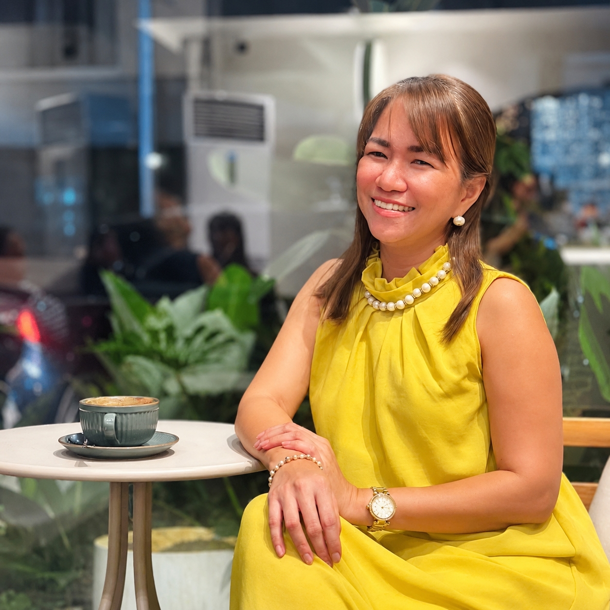 Jeleny Floresca, Sun Life financial advisor, at her desk